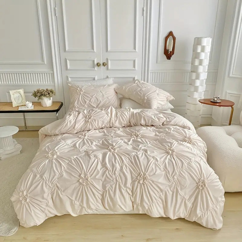 RuffleBloom – Pinch Pleated Flower Duvet Cover Set