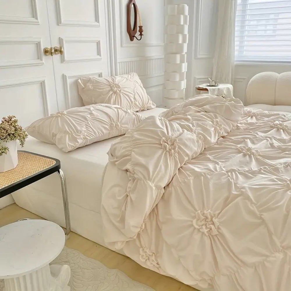 RuffleBloom – Pinch Pleated Flower Duvet Cover Set
