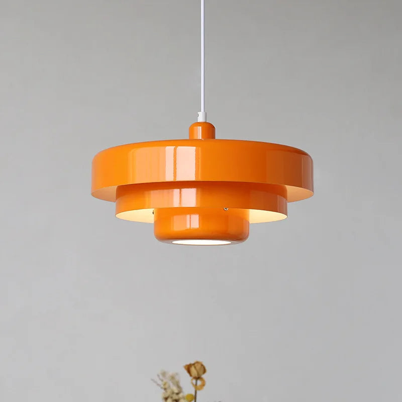Verlora – Sculpted Metal Pendant Light