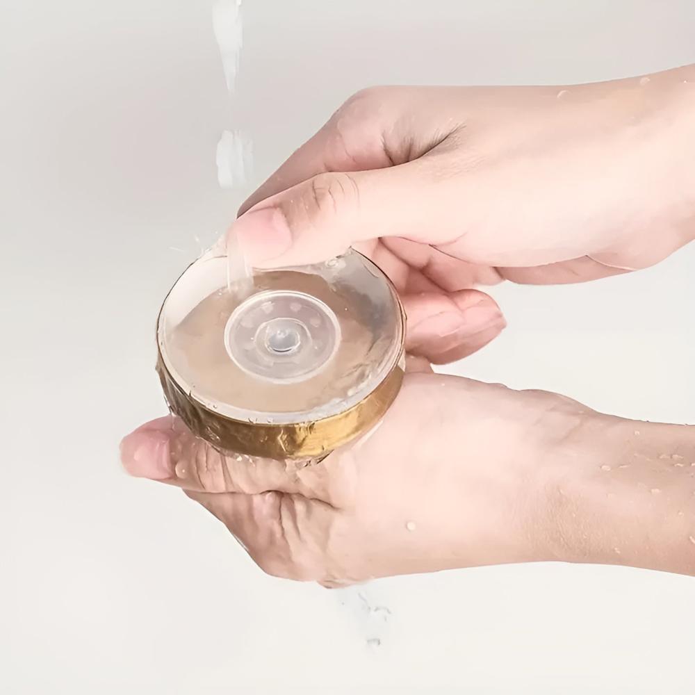 Vacura – Vacuum-Seal Shower Hooks