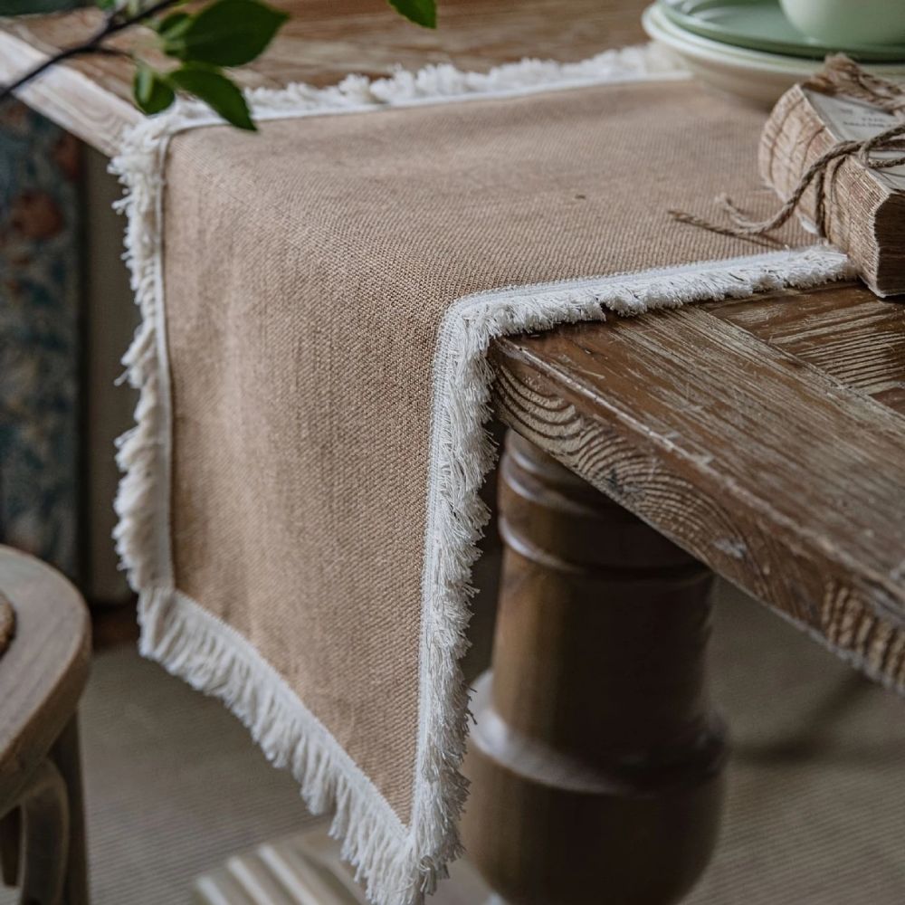 Breeze Table Runner - Natural Jute, Rustic Elegance 3