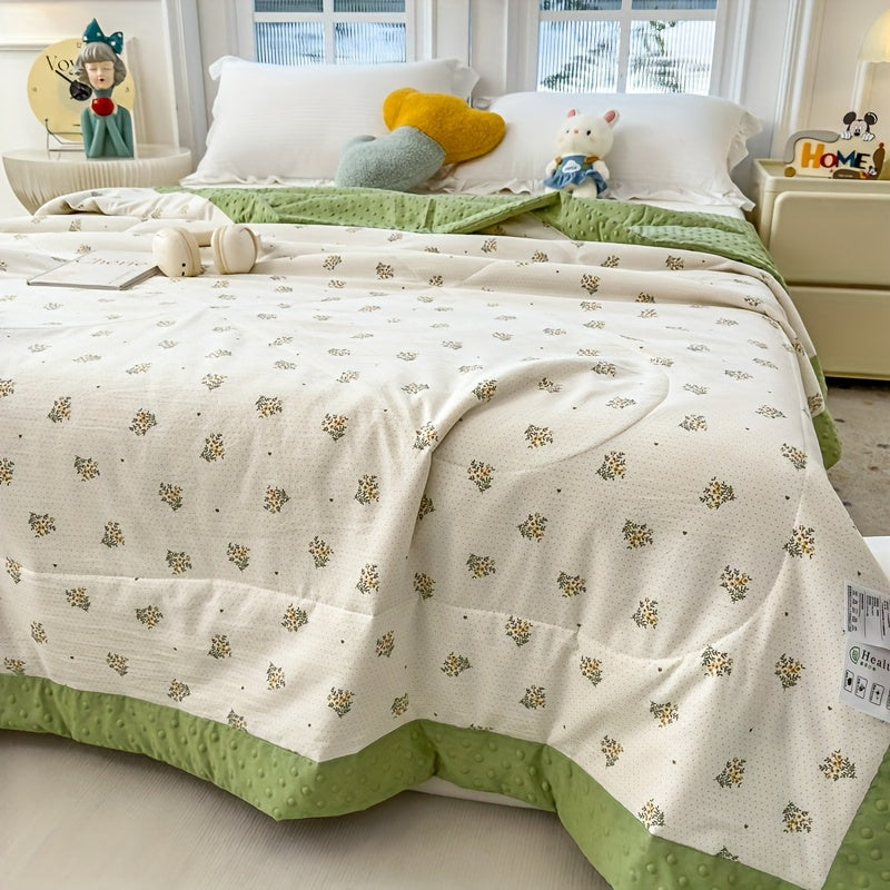 Breezy Quilt - Lightweight Floral Design, Summer Comfort 1