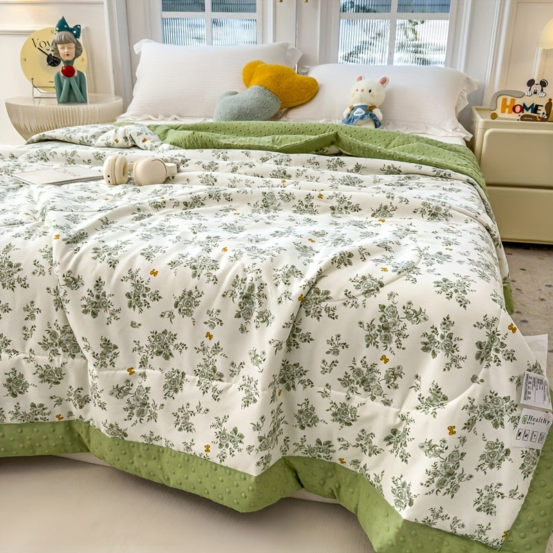 Breezy Quilt - Lightweight Floral Design, Summer Comfort 2