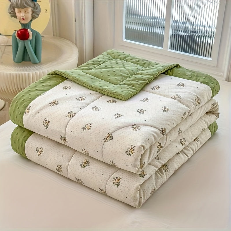 Breezy Quilt - Lightweight Floral Design, Summer Comfort 5