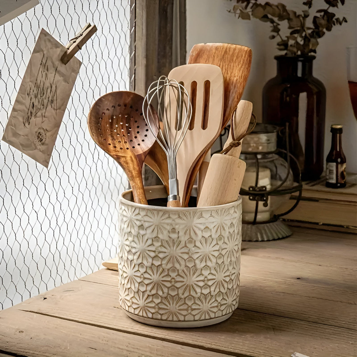 Brisa Utensil Holder - Ceramic, Embossed Floral Design 3