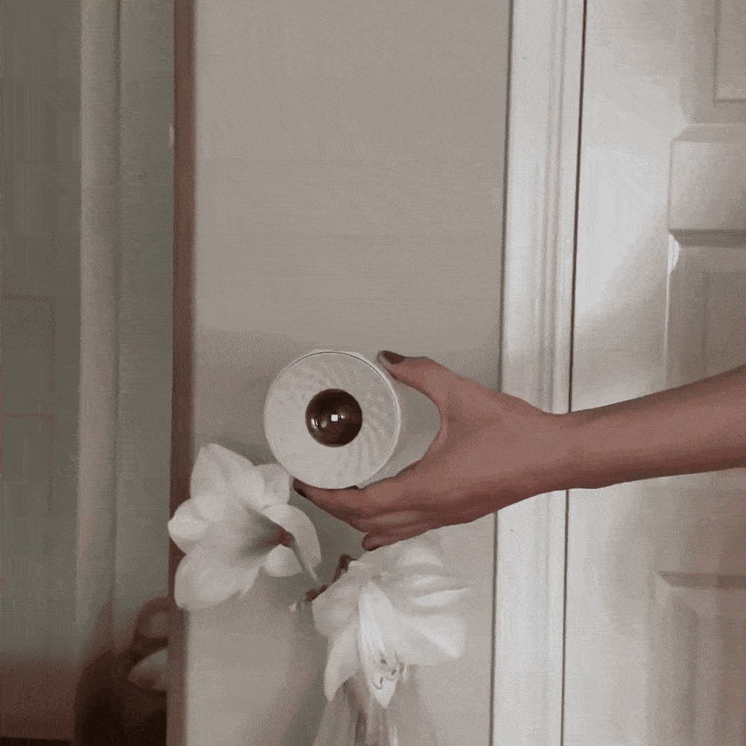 AuraNest – Wireless LED Wall Lamp with Remote Control