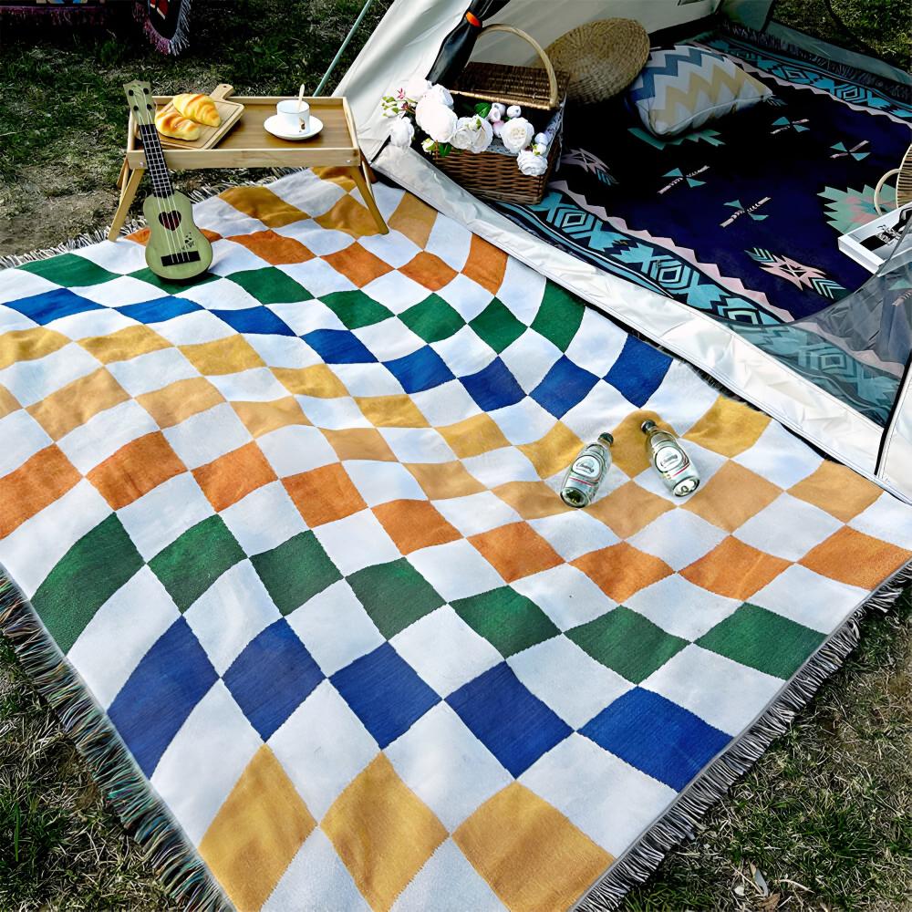 Clever Checkerboard Blanket - Polycotton Blend, Versatile Design 2