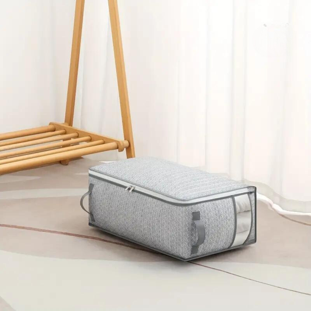 Cozy Quilt Storage Bag - Durable Fabric, Space-Saving Design 3