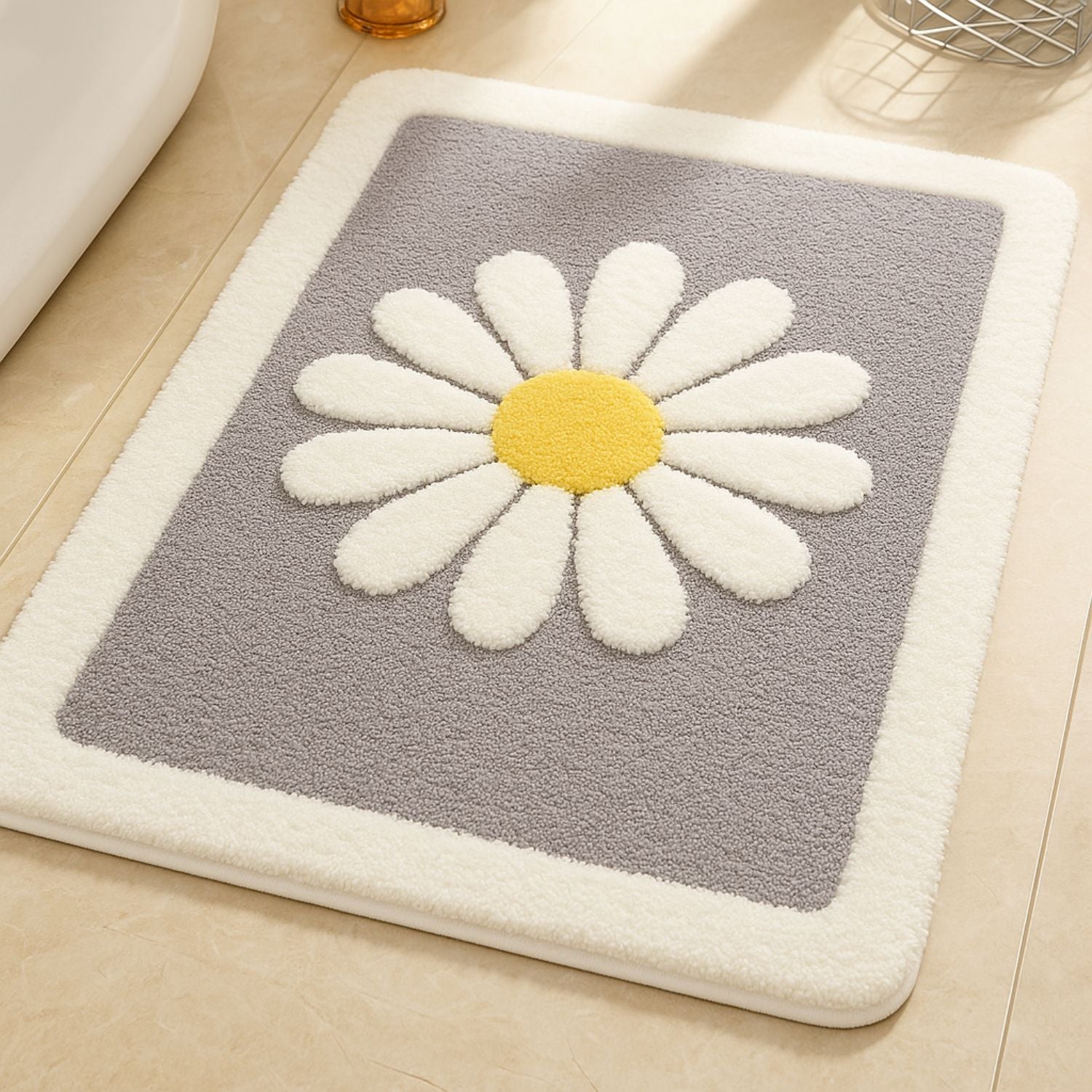 Daisy Bloom Bath Mat - Soft Microfiber, Non-Slip Design 1