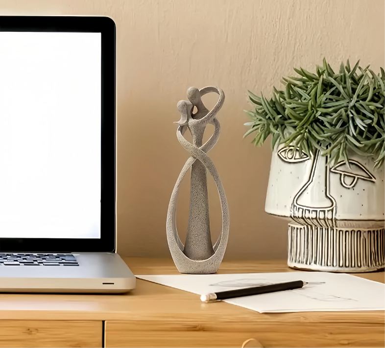 EternalEmbrace – Abstract Sculpture of Timeless Love