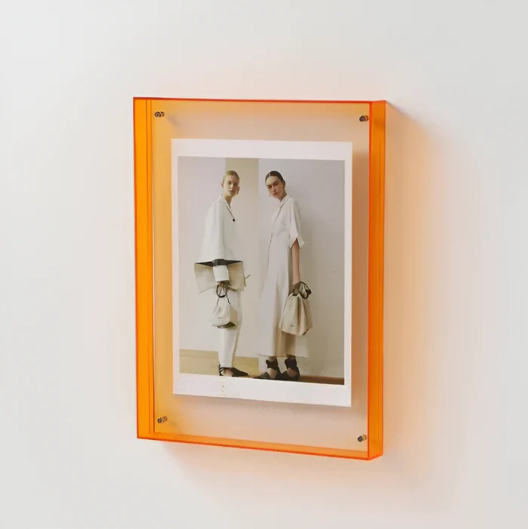 Helix Acrylic Photo Frame - Transparent Minimalist Design, Versatile Display 9