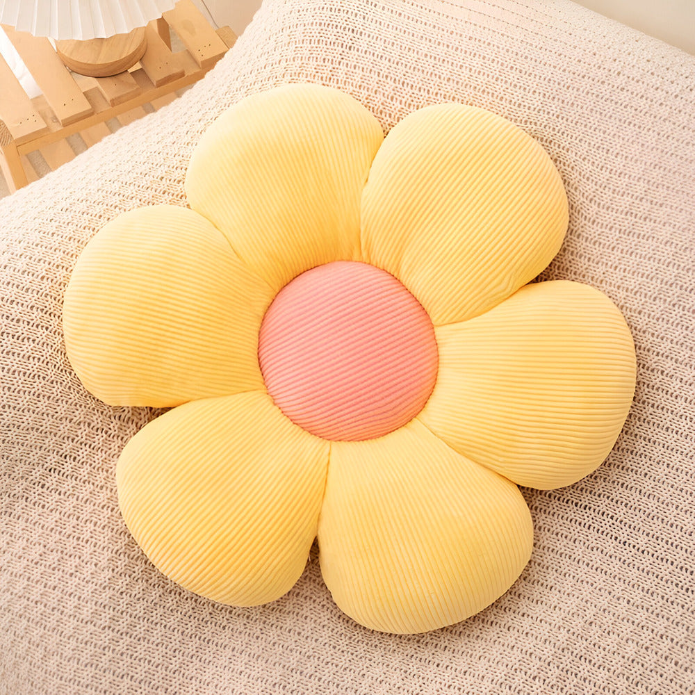 BloomSoft Cushion - Decorative Cushion - Floral Shape - Plush Comfort Accent