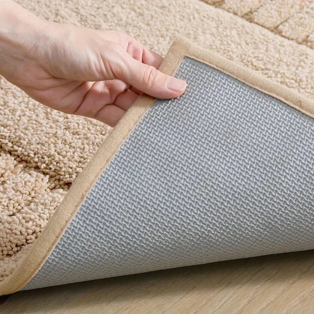 Mistral Bath Rug - Flocked Material, Non-Slip and Quick-Drying 4