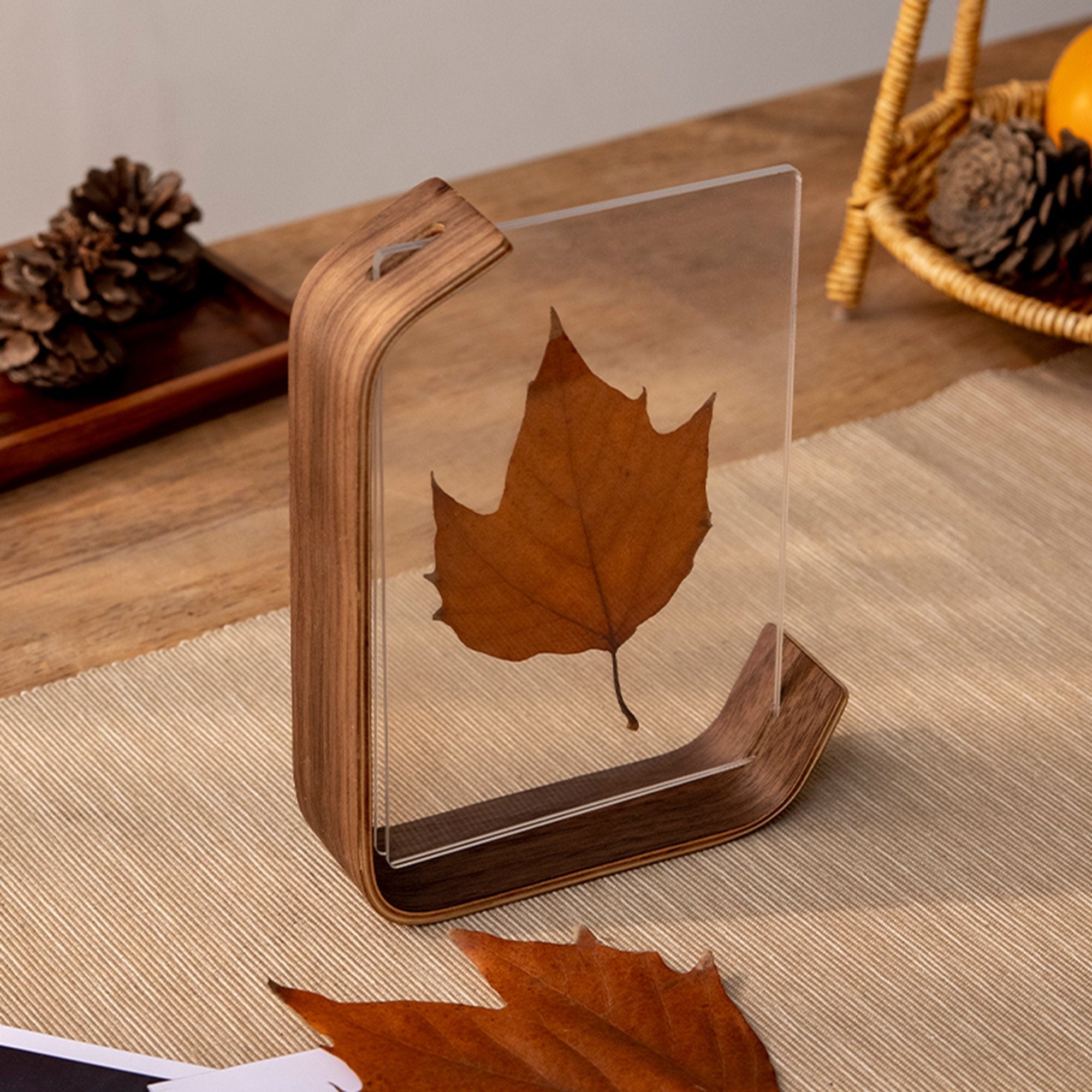 Noire Picture Frame - Handcrafted Walnut or Beech Wood, Dual-Sided Display 3