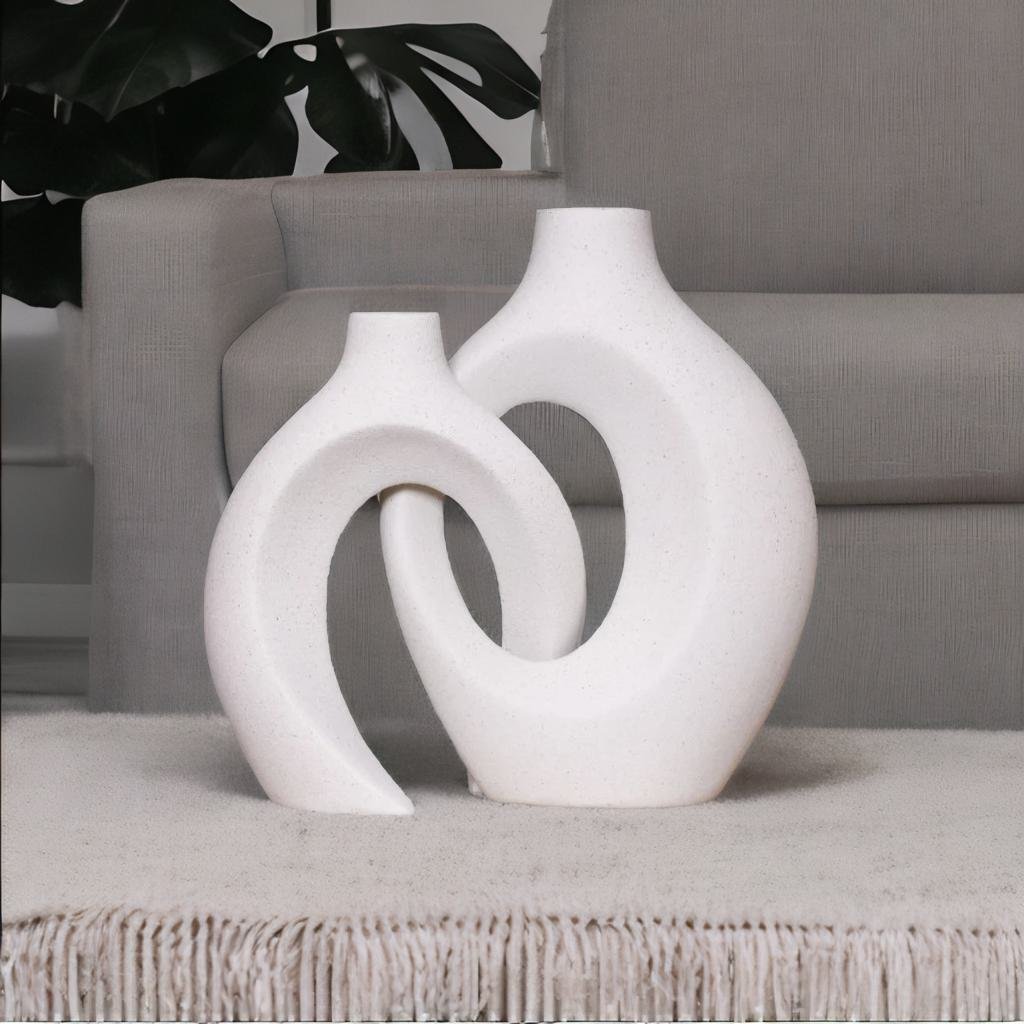 Gleora – Intertwined Ceramic Flower Vase