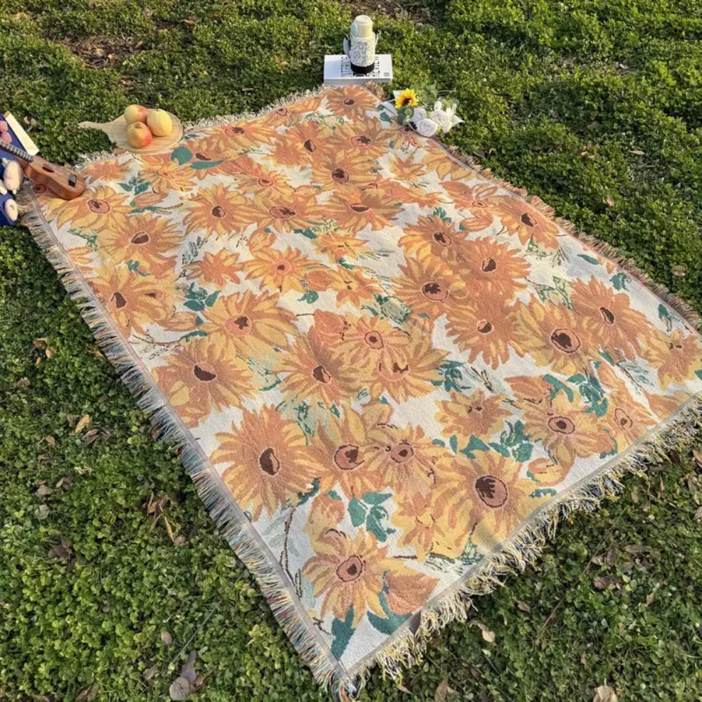 BloomHaven Blanket - Picnic Blanket - Floral Style - Outdoor Comfort Design