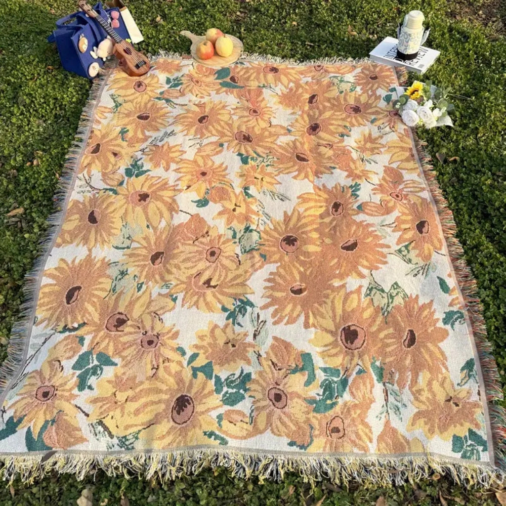 BloomHaven Blanket - Picnic Blanket - Floral Style - Outdoor Comfort Design