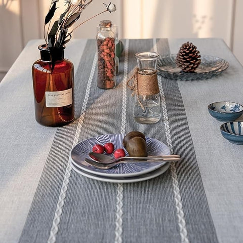 Ravello Linen Tablecloth - Geometric Pattern with Tassels, Stain-Resistant 2