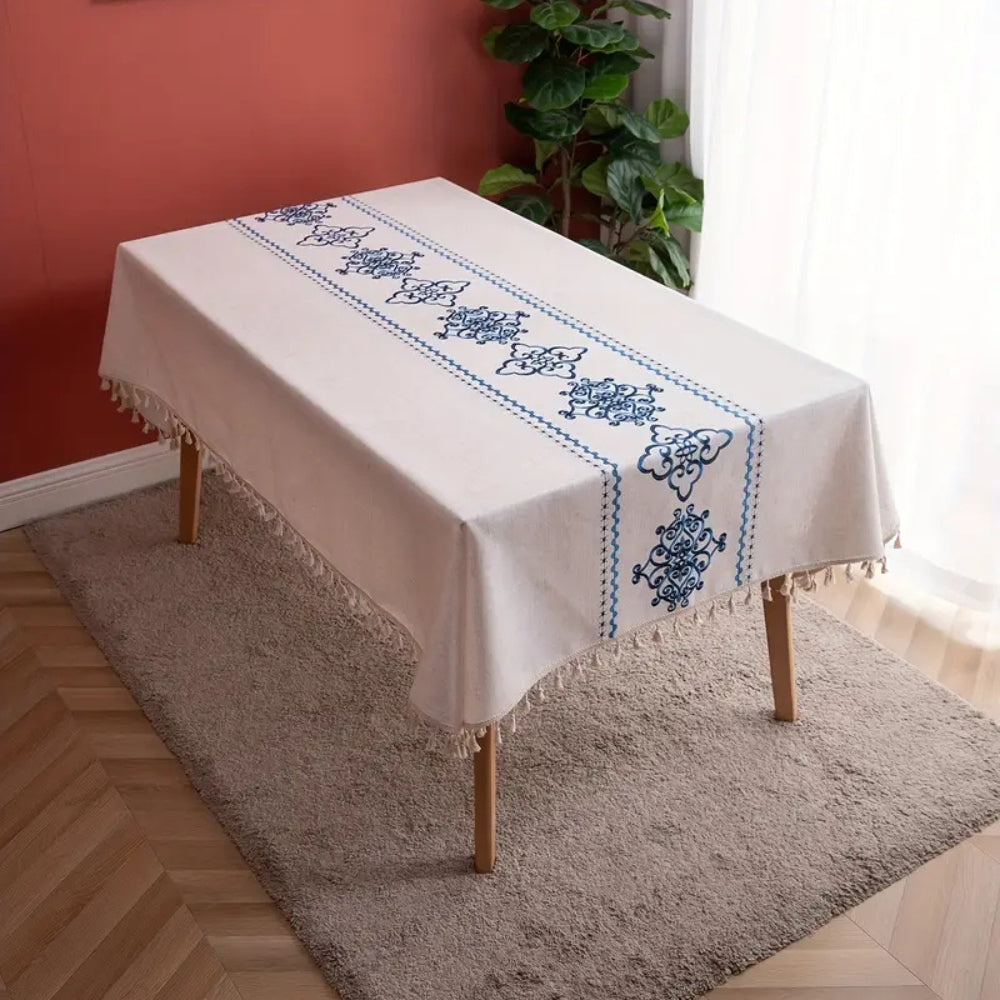 Sorella Embroidered Tablecloth - Microfiber-Linen Blend, Elegant Design 2