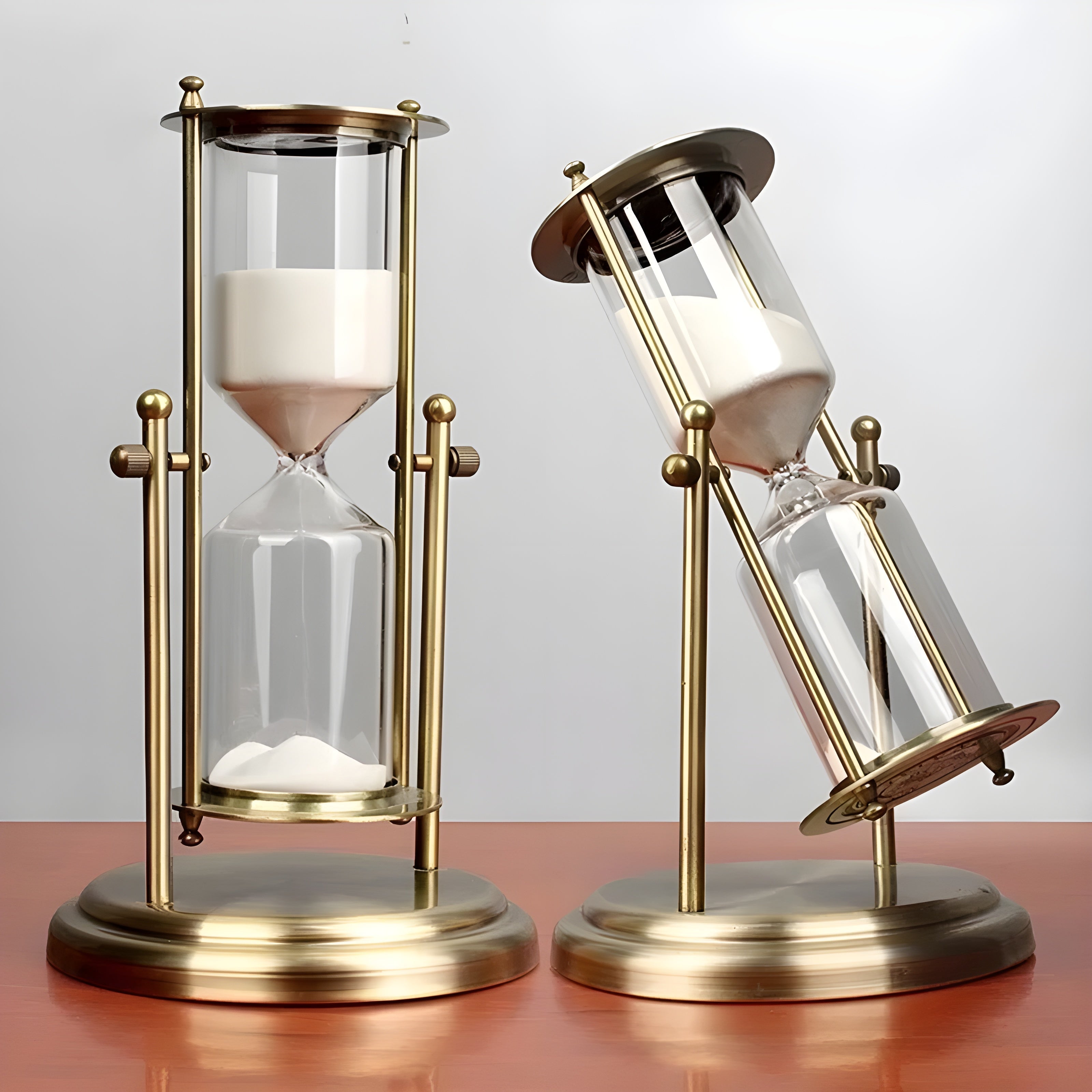 Talon Sand Timer - Brass and Glass, Elegant Design 6