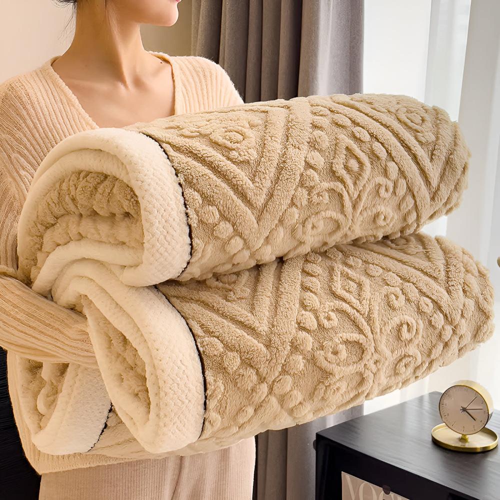 Vesper Velvet Blanket - Plush Sherpa Backing, Year-Round Comfort 10