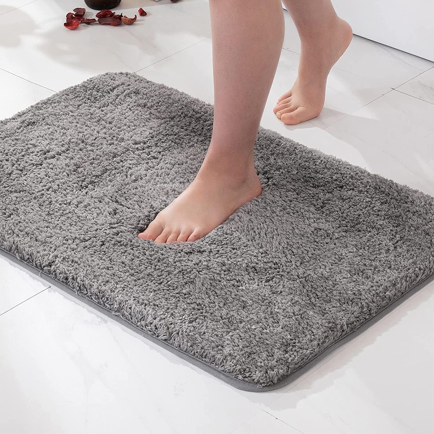 PlushHaven – Ultra-Soft Fur Bath Rug