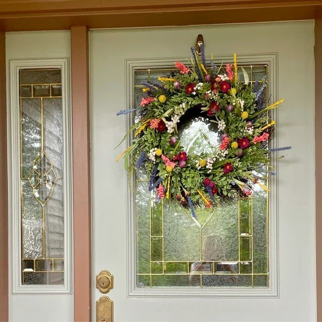 FloraWelcome – Spring Floral Door Wreath – Vibrant Entryway Decor