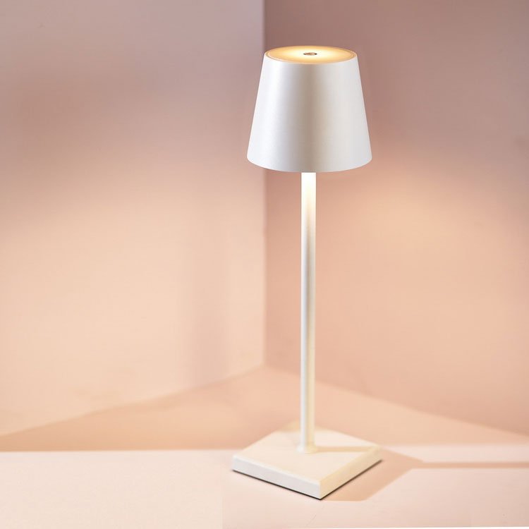 Luminora – Wireless Rechargeable Table Lamp