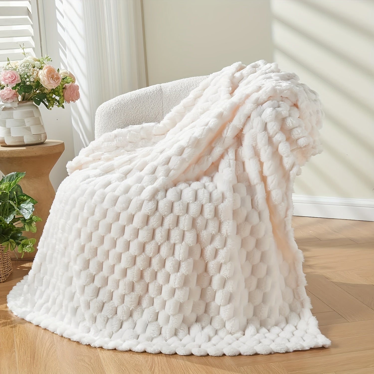 CloudWeave – Plush Bubble Fleece Blanket