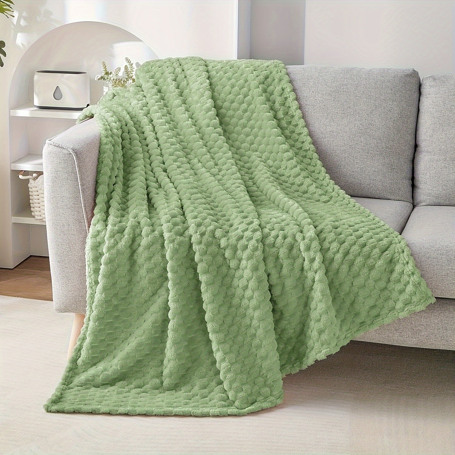 CloudWeave – Plush Bubble Fleece Blanket