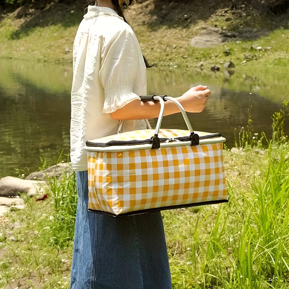 ChillCarry Basket - Insulated Picnic Basket - Checkered Style - Foldable Design