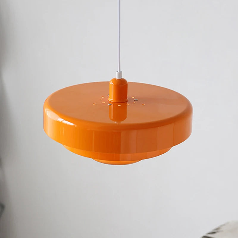 Verlora – Sculpted Metal Pendant Light