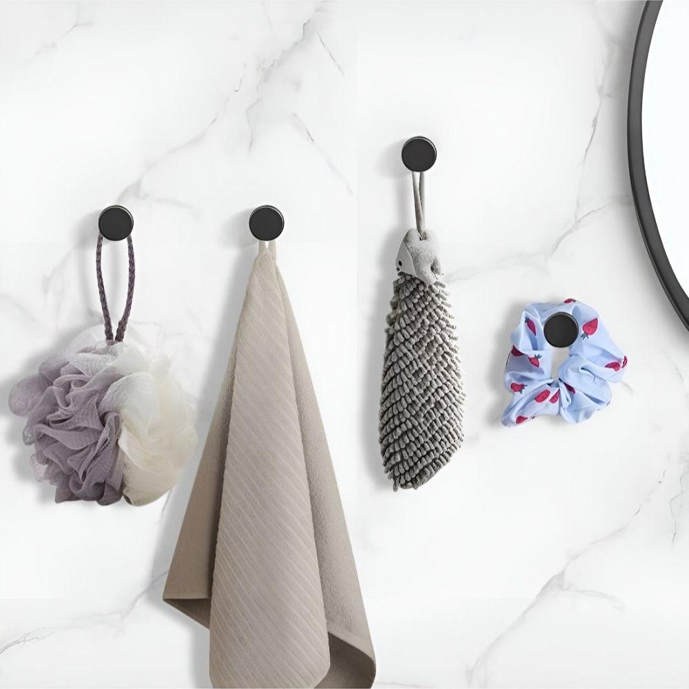 Vacura – Vacuum-Seal Shower Hooks