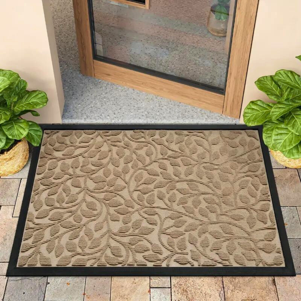 LeafGuard – Raised-Pattern Non-Slip Doormat