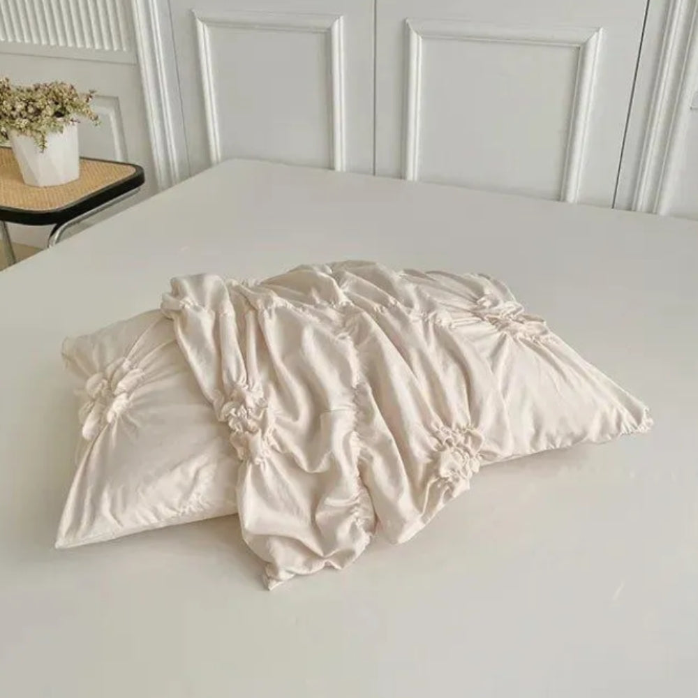 RuffleBloom – Pinch Pleated Flower Duvet Cover Set