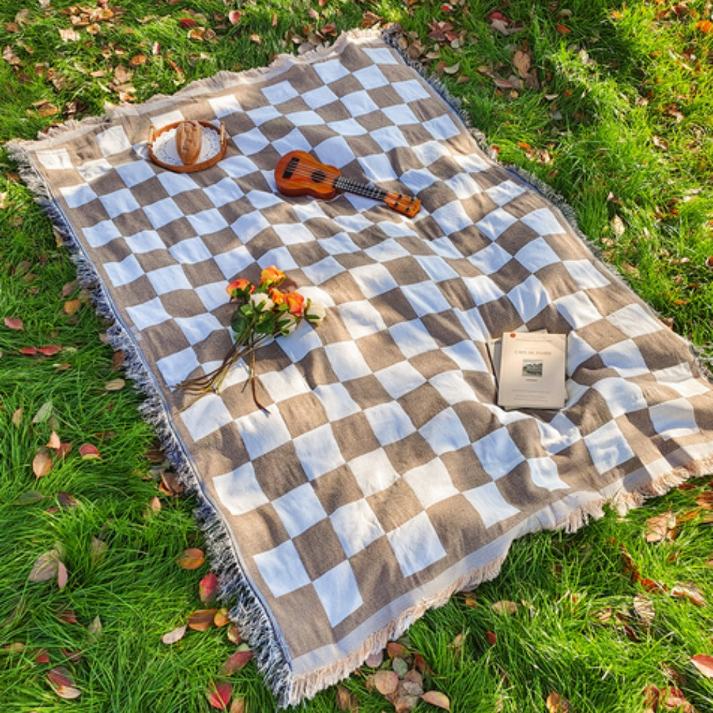CheckNest Blanket - Picnic Blanket - Checkered Style - All Season Comfort