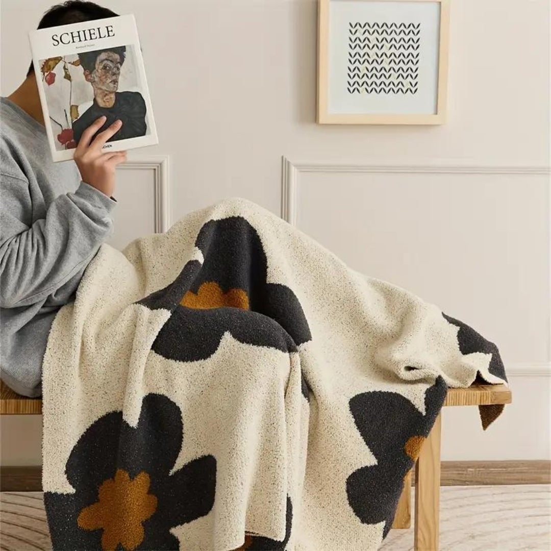 Aurora Bloom Knitted Blanket - Floral Knit Design, All-Season Comfort 1