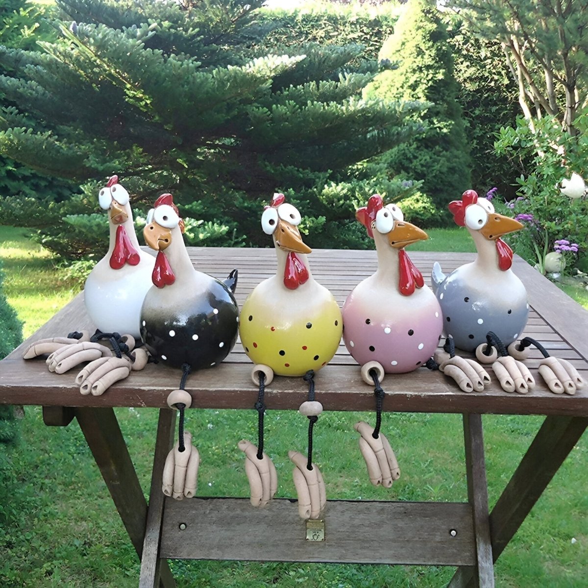 ChickCharm Decor - Garden Chicken Statue - Playful Style - Weatherproof