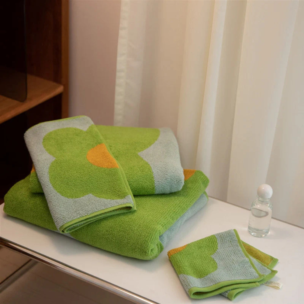 Celia Bath Towel - Cotton, Vibrant Sunflower Print 5
