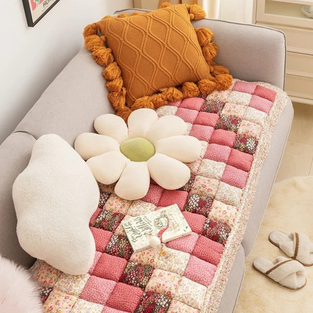 Cora Slipcover Sofa - Retro Pastoral, Non-Slip Design 5