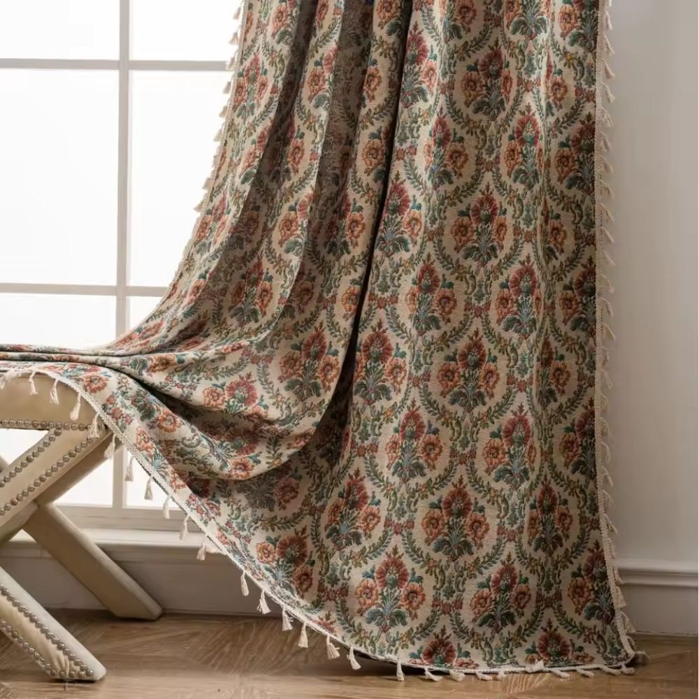 BloomTapestry – Vintage Floral Curtain