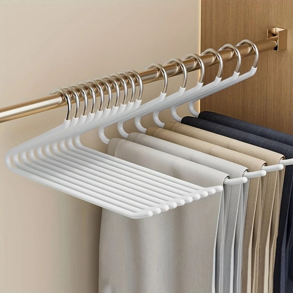 FlexiZ – Space-Saving Z Pants Hanger