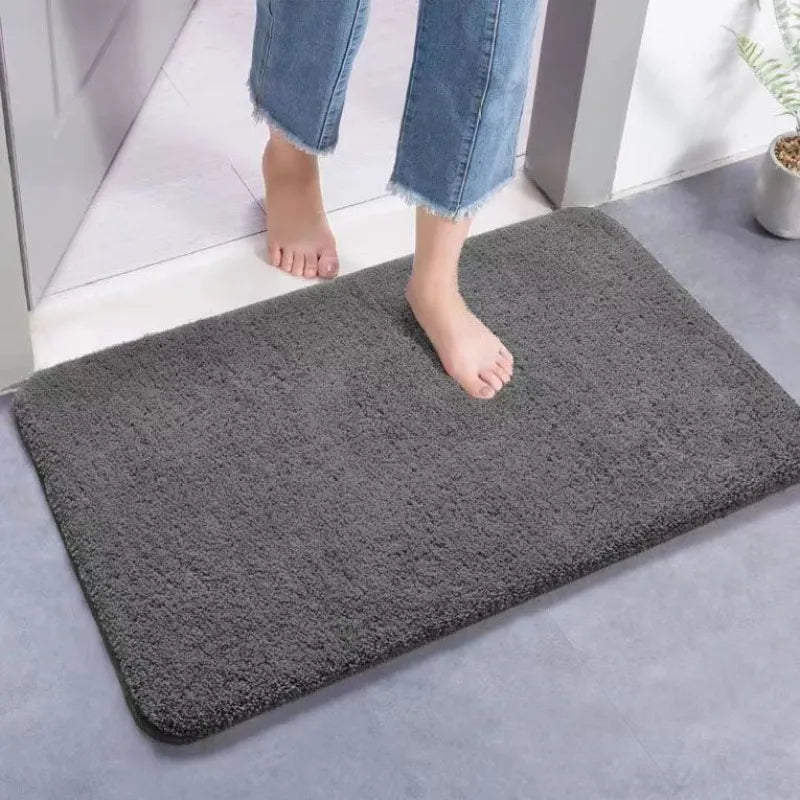 Liora Bath Mat - Thick Absorbent Non-Slip Stripe Design 1
