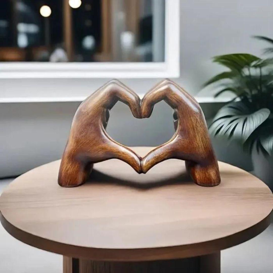 Lovelia Wall Art - Hand-Carved Wood, Heart-Shaped Home Decoration 1