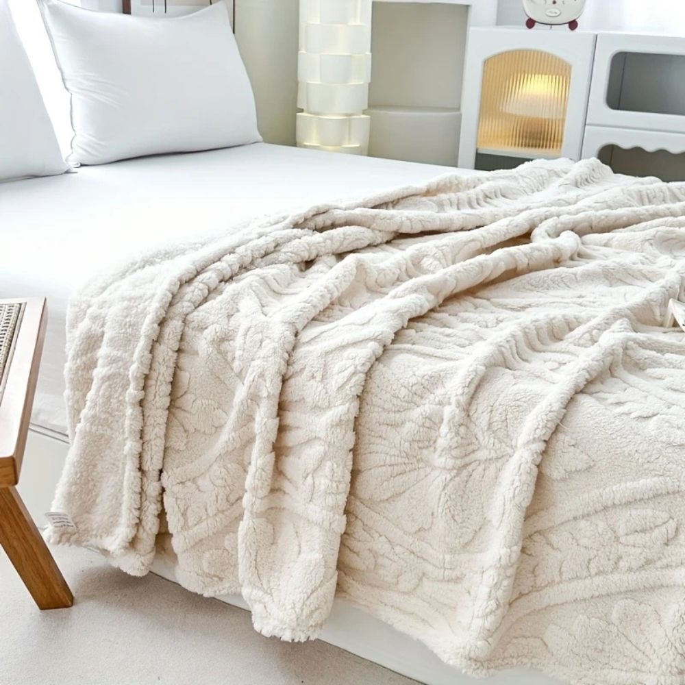 Perrin Fleece Blanket - Microfiber Softness, French-Inspired Design 3