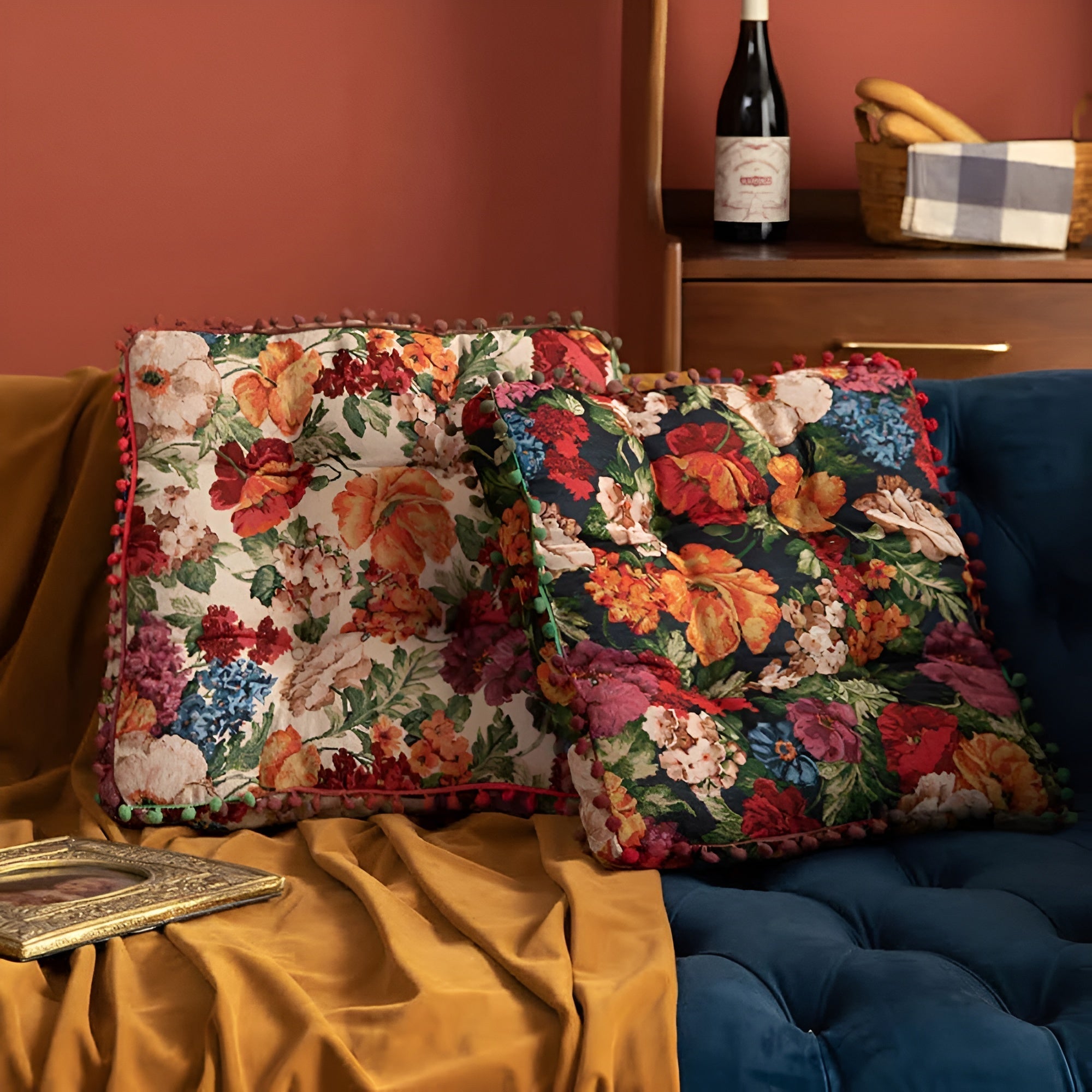 Ravello Cushion - Microfiber Blend, Retro Floral Tassel Design 1