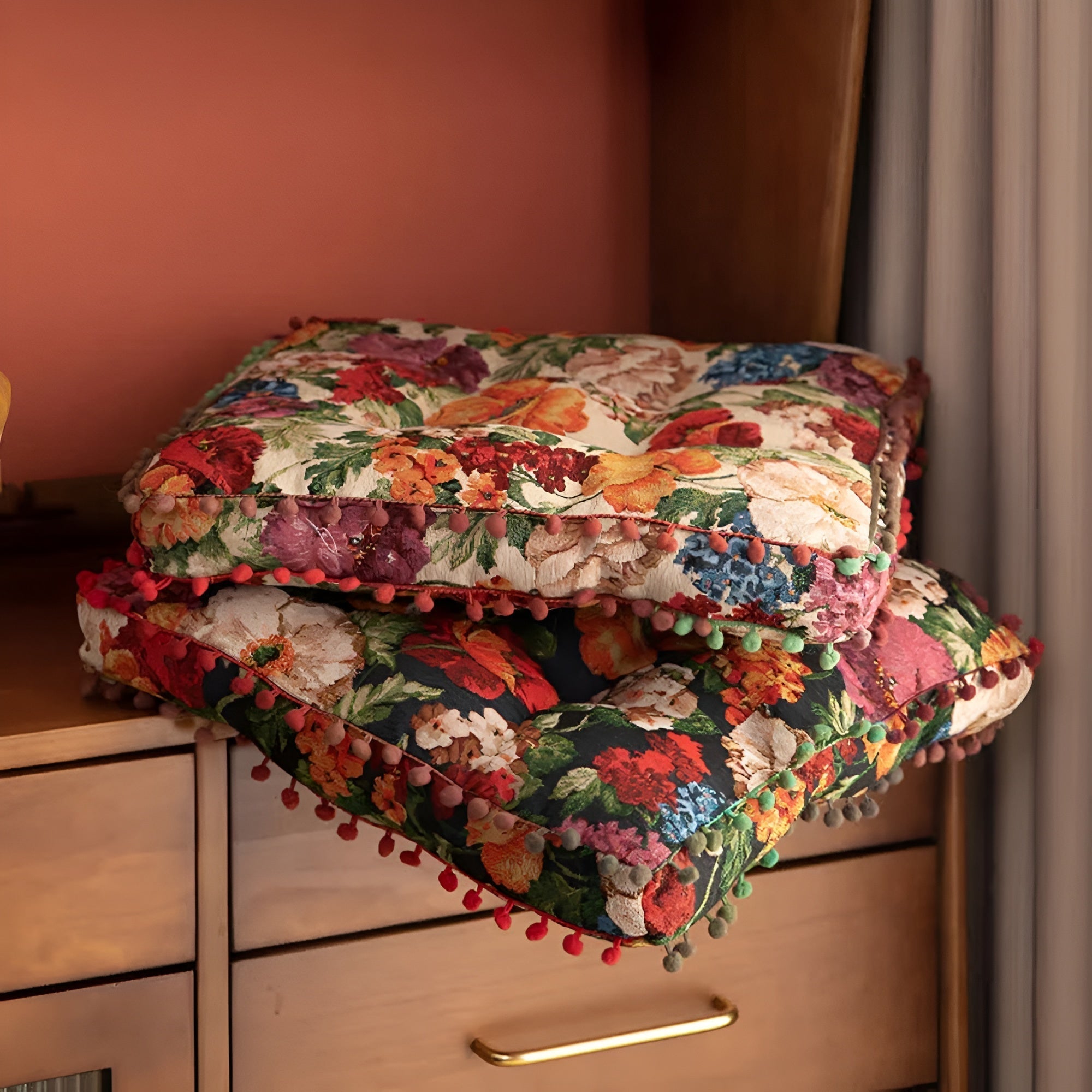Ravello Cushion - Microfiber Blend, Retro Floral Tassel Design 2