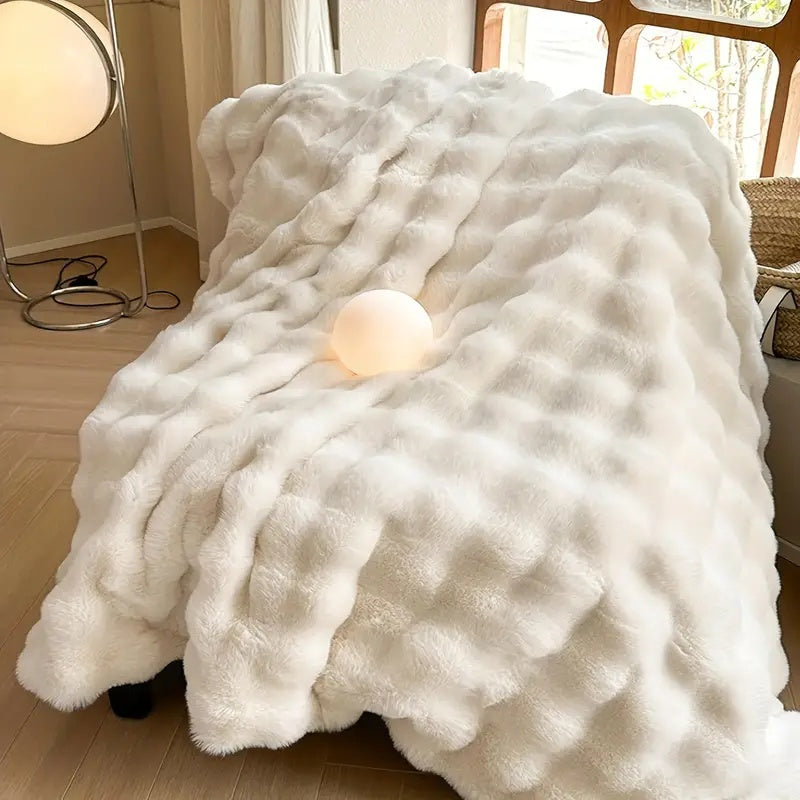 Ravenna Blanket Throw - Ultra-Soft Faux Fur, All-Season Comfort 4