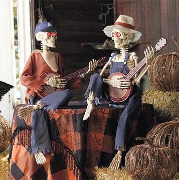 SkullGroove Halloween Decoration - Motion Activated Skeletons for Indoor Use 3