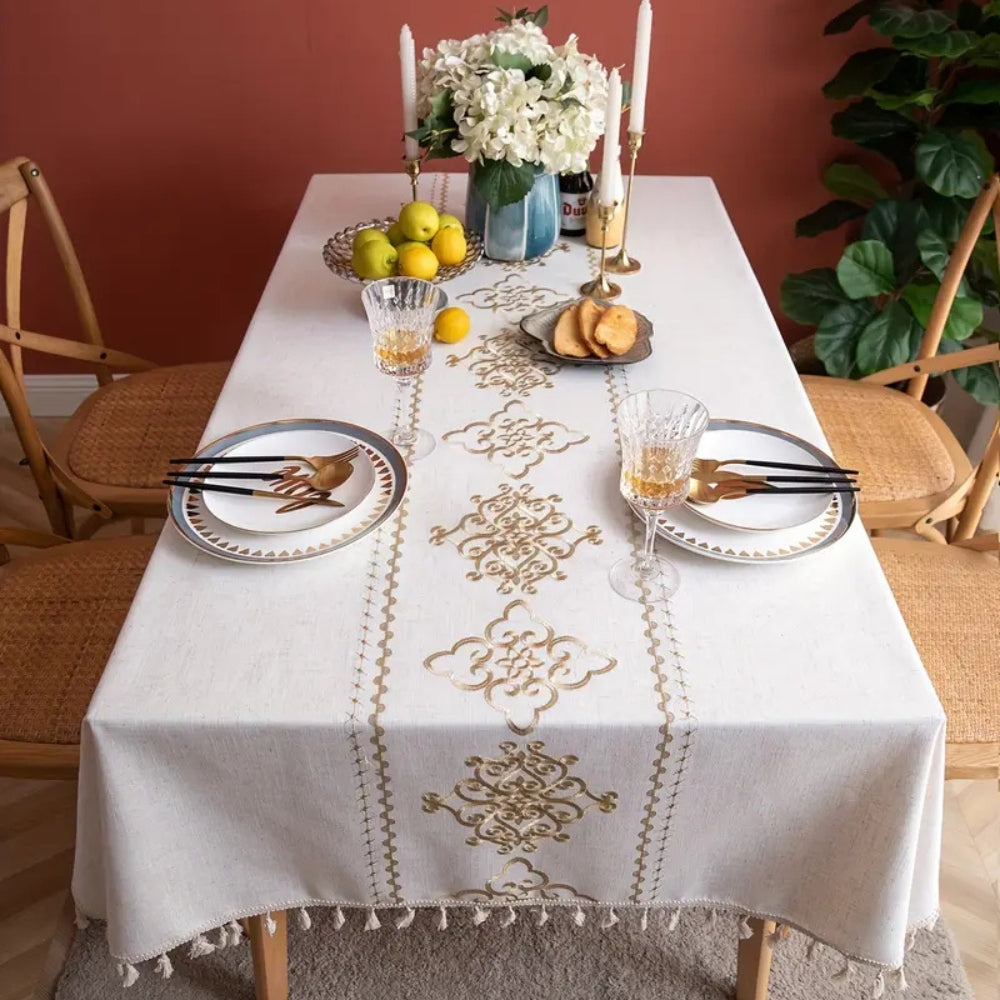 Sorella Embroidered Tablecloth - Microfiber-Linen Blend, Elegant Design 3